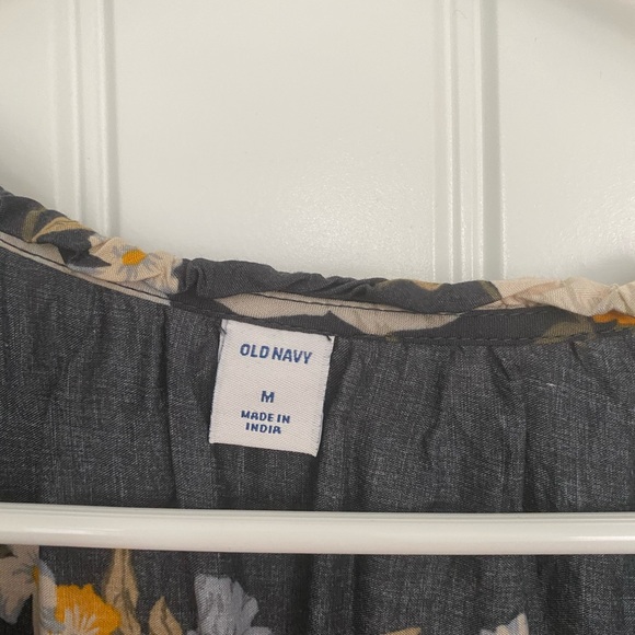 Top - Picture 2 of 2